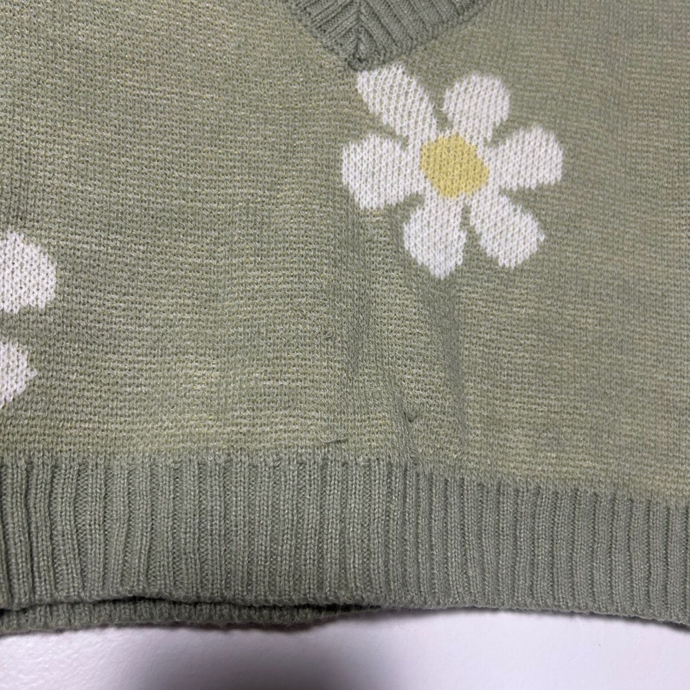 Rue 21 Green Daisy Floral Knit Vest Sweater Top‎ Women's Size M - Picture 2 of 4